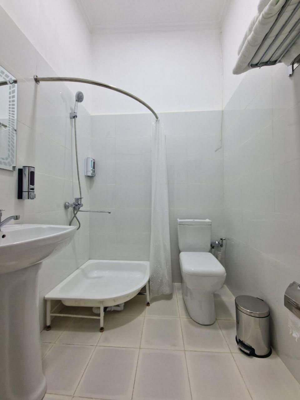 Hostel Danexan Apa Nukus Buitenkant foto