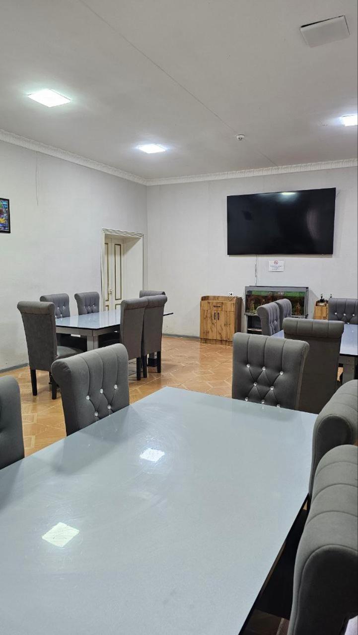 Hostel Danexan Apa Nukus Buitenkant foto